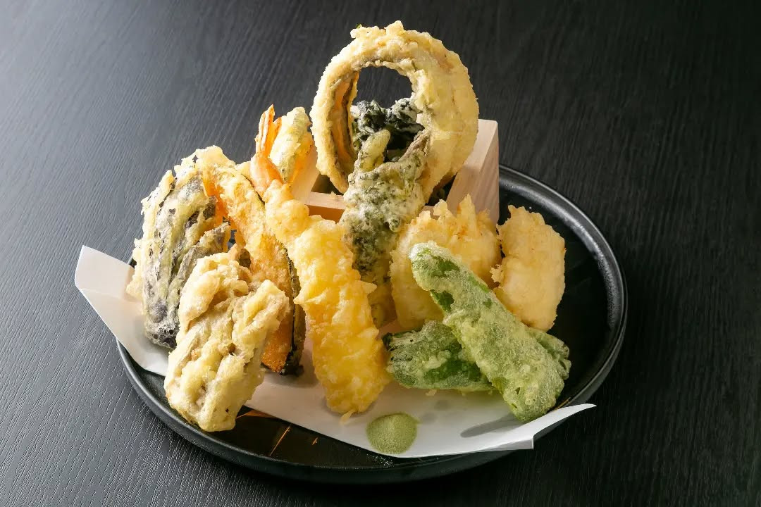 人気の”天ぷらの盛り合わせ”